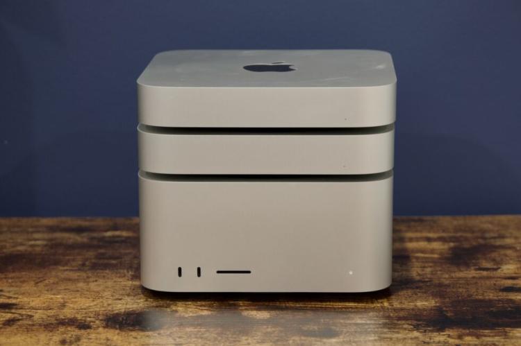 Apple 将端口放在 Mac Studio 的前面,但没有放在 mini 上。